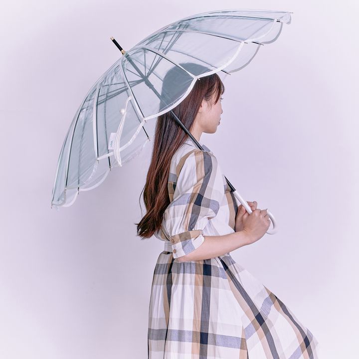 ファッションや気分に合わせて楽しむデザイン傘