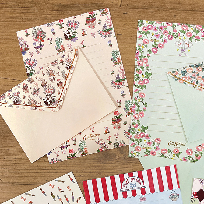 Cath Hotelをテーマにした色紙やレターなどのステーショナリーシリーズ