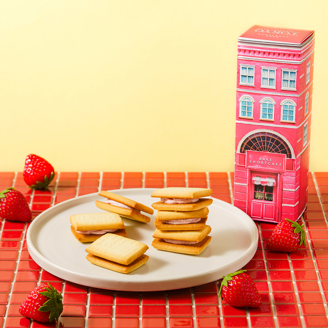 ショートケーキをイメージした焼き菓子