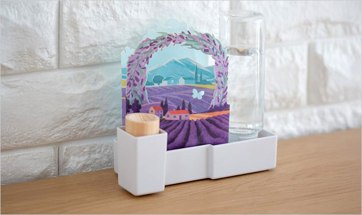 桧製のアロマディッシュが付いた自然気化式加湿器