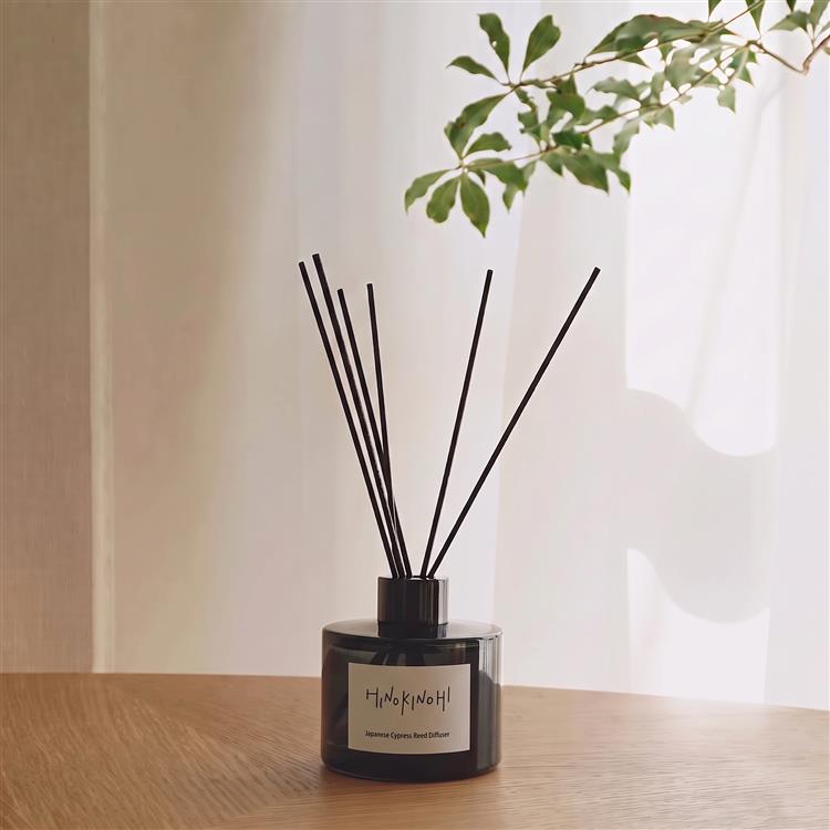 ヒノキが香るリードディフューザ― 150ml