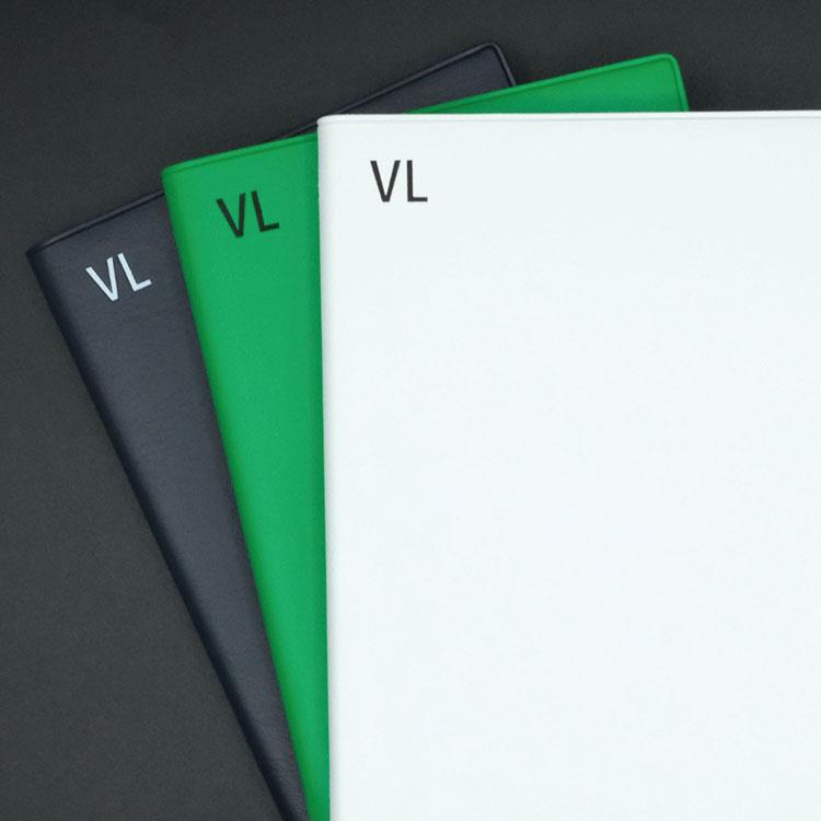 2025年12月始まり手帳 週間バーチカルレフト B6 タイポ ホワイト ホワイト