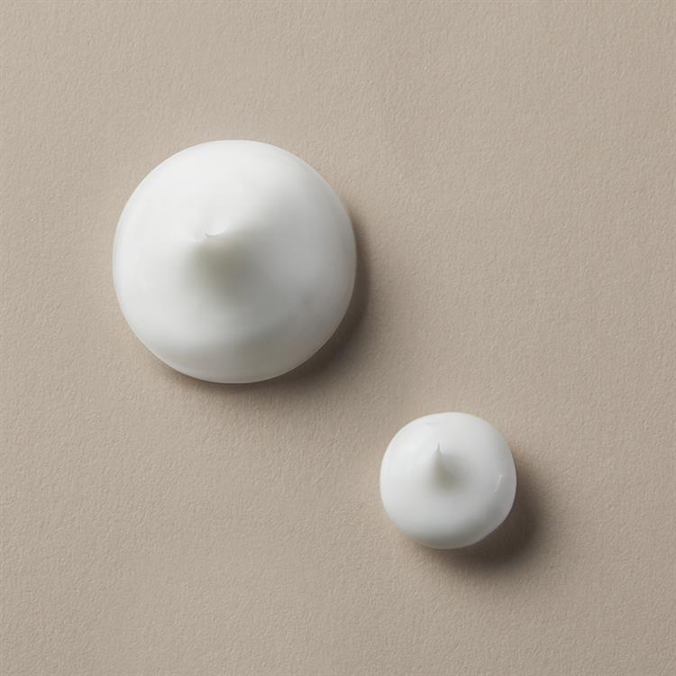 ママバター モイスチャーホワイトクリーム 40g