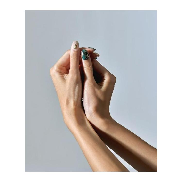 ジェルネイル N エバーグリーンチャーム NP-060-J【数量限定】