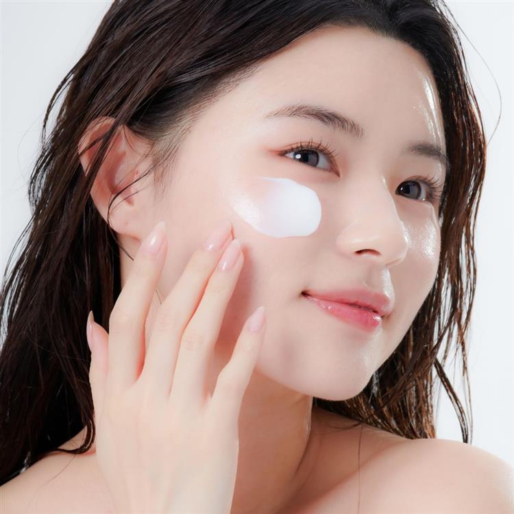 バデカシルクリーム P 50g