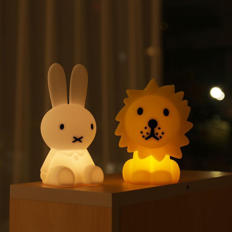 バンドル オブ ライト ミッフィー: MoMA Design Store | ロフトネット バンドル オブ ライト ミッフィー: MoMA Design Store | ロフトネット