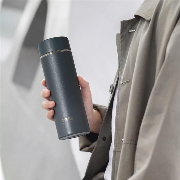 超軽量エアリーボトル 500ml ダークブルー 水筒 ダークブルー