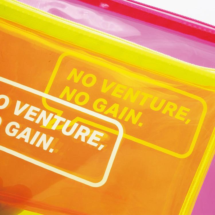 ポーチM イン・アクション ブラック ブラック