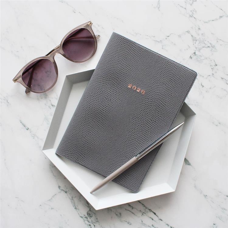 2026年1月始まり手帳 月間 B6 ラケルタ レッド レッド