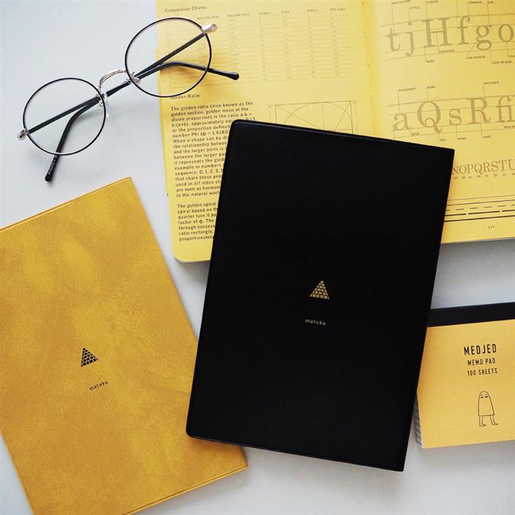 2026年4月始まり手帳 月間 B6 メジェド ブラック ブラック