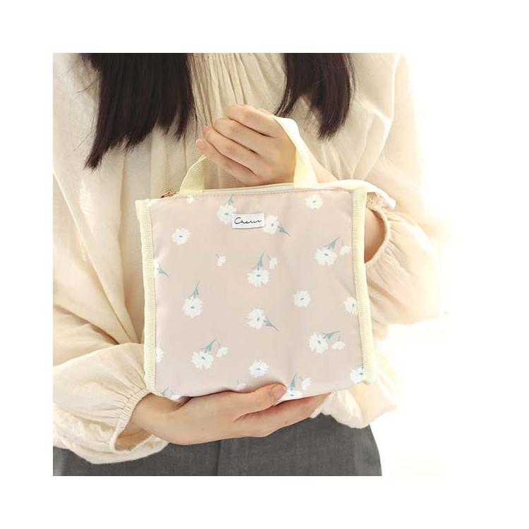 シェリール ランチポーチスクエア ピンクベージュ ピンクベージュ