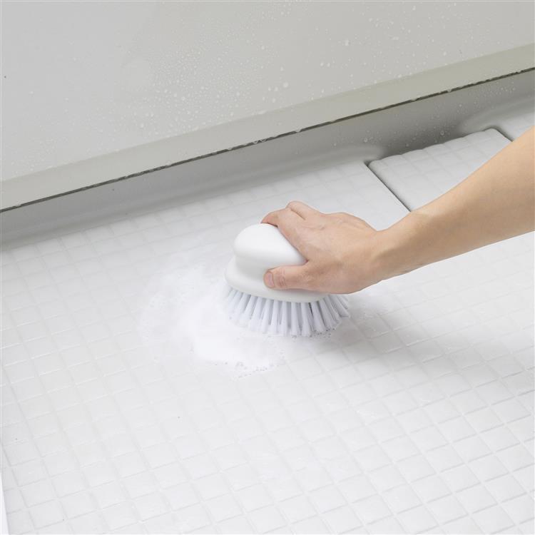 握りやすいバスブラシ ホワイト ホワイト