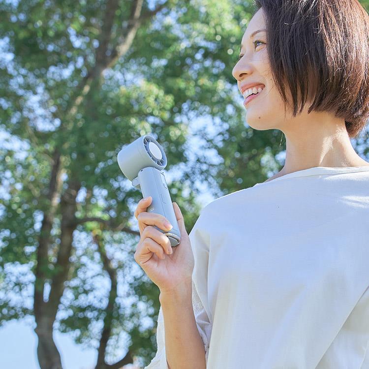 ペルチェ冷却機能日傘ファンカラビナ付 スモーキーブルー 扇風機 スモーキーブルー