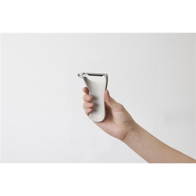 滑らかにむけるピーラー グレー マーナ グレー
