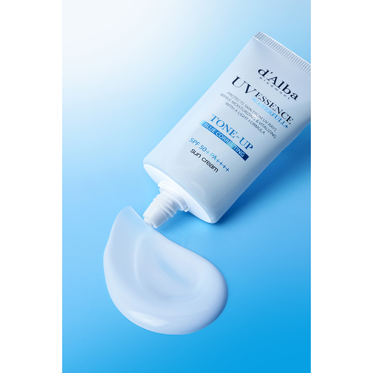 ダルバ ウォータフル トーンアップ サンクリーム ブルー 50ml