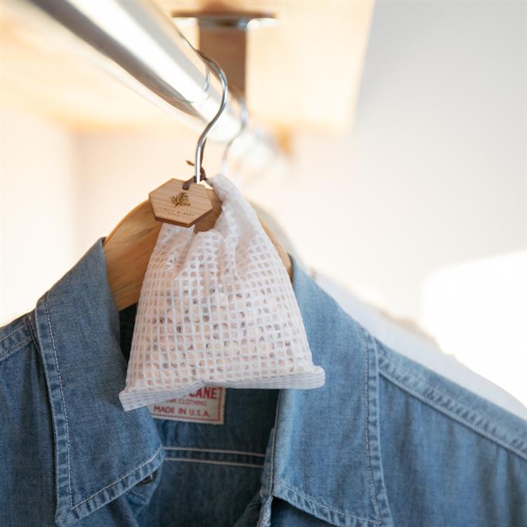 ヒノキチップスサシェ 45g 2袋入: ホーム＆キッチン | ロフトネットストア