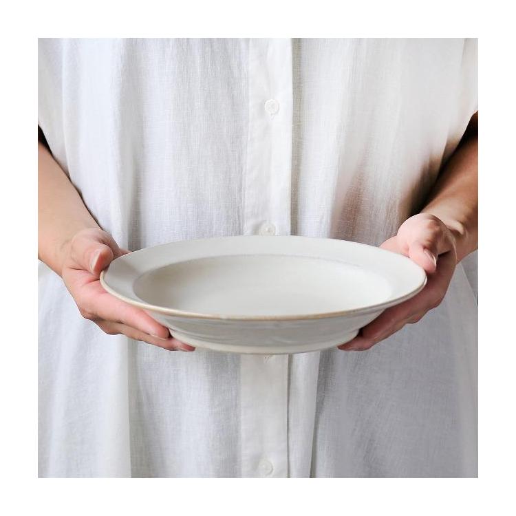 カレーパスタ皿　リム型８インチ２１ｃｍ　クープチタン窯変白　クリオ カレーパスタ皿:ホワイト