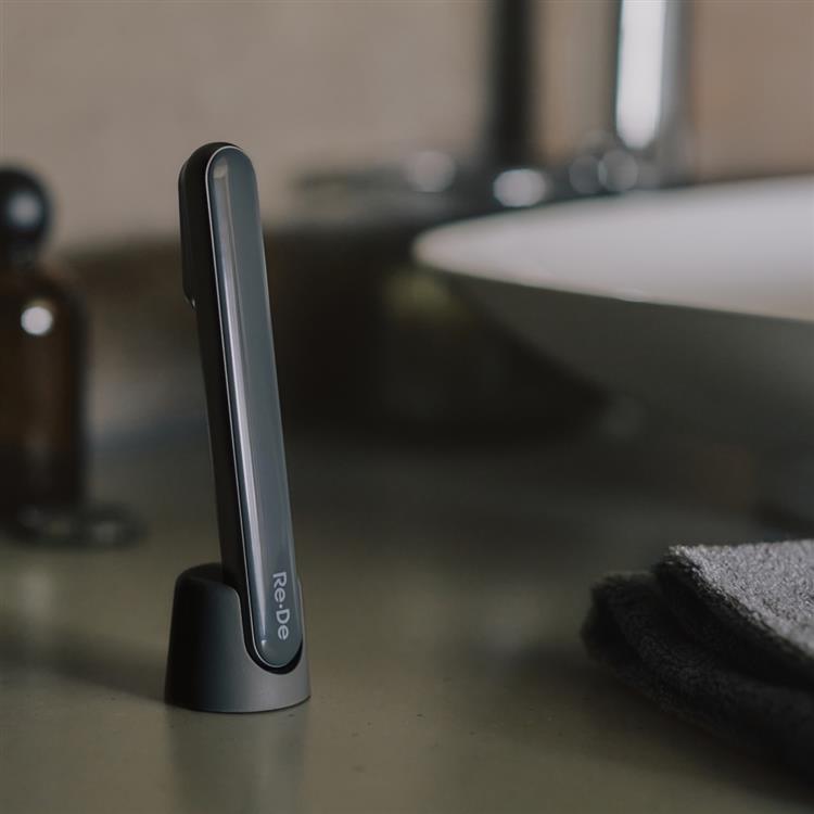 スハダスティック美顔器 スペースグレー FM01A-SG スペースグレー