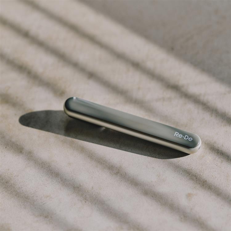 スハダスティック美顔器 ヒュッゲグレー FM01A-HG ヒュッゲグレー