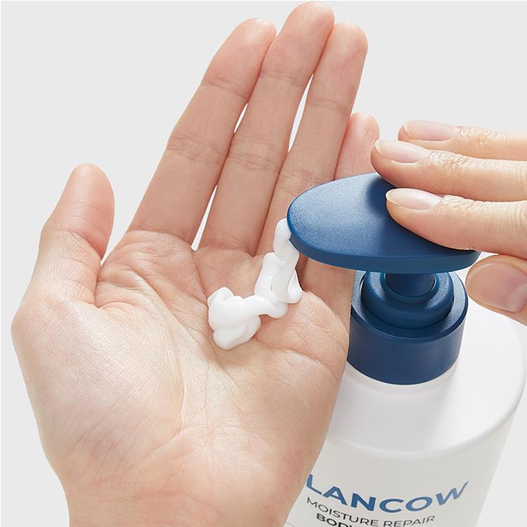 ブランカウ モイスチャーリペア ボディローション 500ml: コスメ