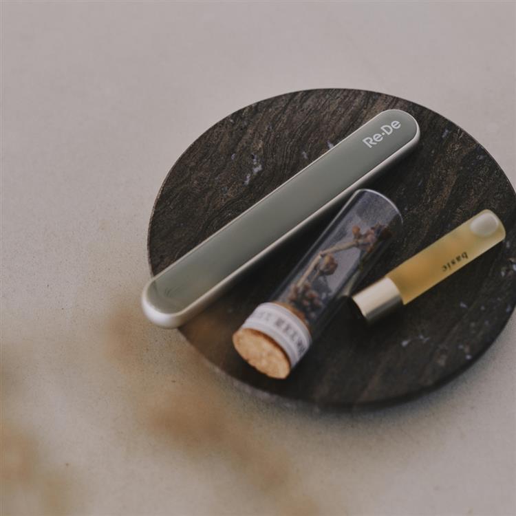 スハダスティック美顔器 ヒュッゲグレー FM01A-HG ヒュッゲグレー