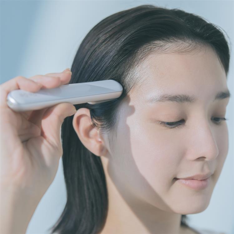 スハダスティック美顔器 ホワイト FM01A-WT ホワイト