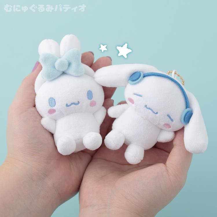 激レア‼️シナモロール　むにゅぐるみ　マスコット　シナモロール　ポロン　あずき コレクショントレーディングむにゅぐるみマスコット シナモロール