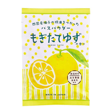 バスパウダー　もぎたてゆずの香り　３５ｇ