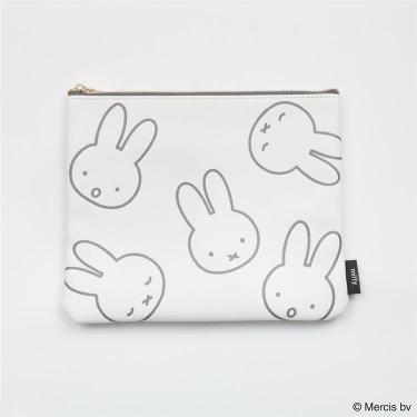 モチーフフラットポーチ アイボリー