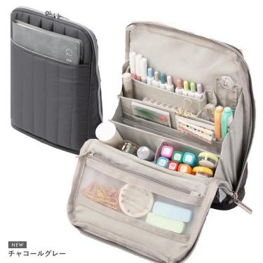 手帳が入るペンケース M チャコールグレー