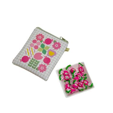 新宿高野 スイーツポーチ さくら【ロフト限定】