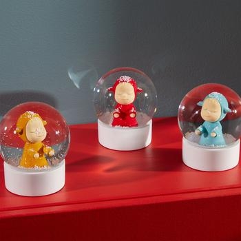 ●奈良美智 スノードーム Little Wanderer　イエロー、レッド、ブルー.jpg